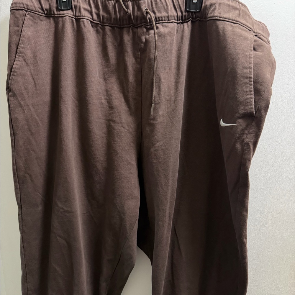 Nike Women’s  Chocolate Joggers 3XL - great condition